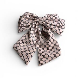 Beautiful  Iconic design Fashion Hair Clip